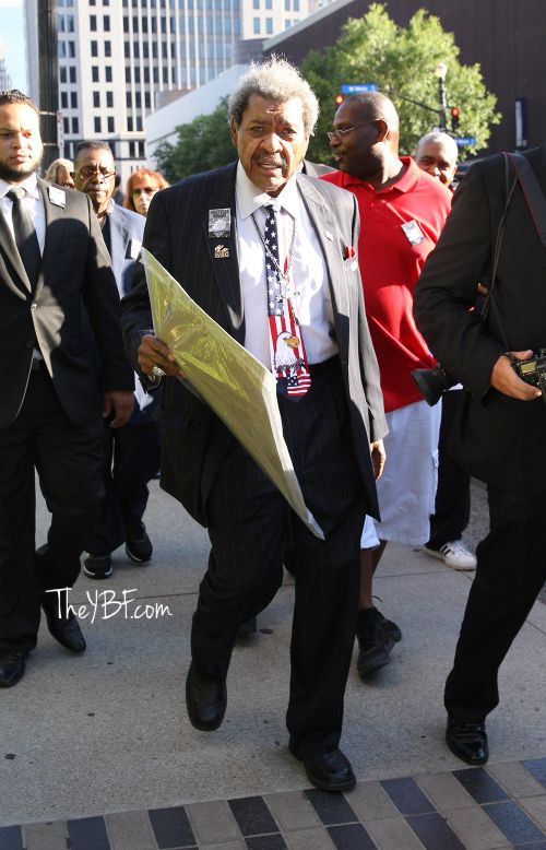 Thousands Chant “Ali! Ali!” During Muhammad Ali’s Procession Through